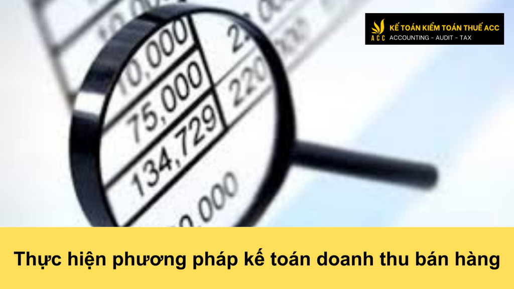 Phương pháp kế toán doanh thu bán hàng là quy định về thời điểm, nội dung và phương pháp ghi nhận doanh thu bán hàng trong sổ sách kế toán của doanh nghiệp. Vậy thực hiện phương pháp kế toán doanh thu bán hàng như thế nào ? Hãy cùng ACC tìm hiểu về vấn đề này thông qua bài viết dưới đây 1. Kế toán doanh thu bán hàng là gì ?
Kế toán doanh thu bán hàng là công việc ghi chép, theo dõi, kiểm soát các khoản doanh thu phát sinh từ hoạt động bán hàng của doanh nghiệp. Kế toán doanh thu bán hàng là một bộ phận quan trọng của công tác kế toán, có vai trò quan trọng trong việc xác định kết quả kinh doanh của doanh nghiệp.
Nhiệm vụ của kế toán doanh thu bán hàng
Nhiệm vụ của kế toán doanh thu bán hàng bao gồm các công việc sau:
Lập chứng từ kế toán: Kế toán doanh thu bán hàng cần lập đầy đủ, chính xác, kịp thời các chứng từ kế toán cho các nghiệp vụ kinh tế, tài chính phát sinh liên quan đến doanh thu bán hàng, bao gồm:
Hợp đồng mua bán hàng hóa, dịch vụ: Chứng từ này được lập khi doanh nghiệp ký kết hợp đồng mua bán hàng hóa, dịch vụ với khách hàng.
Phiếu xuất kho hàng hóa, dịch vụ: Chứng từ này được lập khi doanh nghiệp xuất hàng hóa, dịch vụ cho khách hàng.
Hóa đơn bán hàng: Chứng từ này được lập khi doanh nghiệp bán hàng hóa, dịch vụ cho khách hàng.
Biên bản giao hàng, biên bản nghiệm thu: Chứng từ này được lập khi doanh nghiệp bàn giao hàng hóa, dịch vụ cho khách hàng.
Ghi sổ kế toán: Kế toán doanh thu bán hàng cần ghi sổ kế toán theo đúng quy định của pháp luật.
Kiểm tra, đối chiếu số liệu: Kế toán doanh thu bán hàng cần kiểm tra, đối chiếu số liệu giữa sổ kế toán doanh thu bán hàng với các chứng từ, sổ sách kế toán khác để đảm bảo tính chính xác, trung thực của thông tin.
Lập báo cáo tài chính: Kế toán doanh thu bán hàng cần lập báo cáo tài chính theo quy định của pháp luật.
Các phương pháp kế toán doanh thu bán hàng
Có hai phương pháp kế toán doanh thu bán hàng, bao gồm:
Phương pháp kế toán doanh thu theo doanh thu thực tế: Phương pháp này ghi nhận doanh thu khi hàng hóa, dịch vụ đã được giao cho khách hàng và khách hàng đã thanh toán tiền.
Phương pháp kế toán doanh thu theo doanh thu chưa thực hiện: Phương pháp này ghi nhận doanh thu khi hàng hóa, dịch vụ đã được giao cho khách hàng nhưng khách hàng chưa thanh toán tiền.
Các yêu cầu đối với việc kế toán doanh thu bán hàng
Việc kế toán doanh thu bán hàng cần đảm bảo các yêu cầu sau:
Đầy đủ: Các nghiệp vụ kinh tế, tài chính phát sinh liên quan đến doanh thu bán hàng cần được ghi chép đầy đủ, không thiếu sót.
Chính xác: Các nghiệp vụ kinh tế, tài chính phát sinh liên quan đến doanh thu bán hàng cần được ghi chép chính xác, không sai sót.
Kịp thời: Các nghiệp vụ kinh tế, tài chính phát sinh liên quan đến doanh thu bán hàng cần được ghi chép kịp thời, không chậm trễ.
Quy trình kế toán doanh thu bán hàng
Quy trình kế toán doanh thu bán hàng bao gồm các bước sau:
1. Lập chứng từ kế toán: Bước đầu tiên cần lập chứng từ kế toán cho các nghiệp vụ kinh tế, tài chính phát sinh liên quan đến doanh thu bán hàng.
2. Ghi sổ kế toán: Kế toán doanh thu bán hàng cần ghi sổ kế toán theo đúng quy định của pháp luật.
3. Kiểm tra, đối chiếu số liệu: Kế toán doanh thu bán hàng cần kiểm tra, đối chiếu số liệu giữa sổ kế toán doanh thu bán hàng với các chứng từ, sổ sách kế toán khác để đảm bảo tính chính xác, trung thực của thông tin.
4. Lập báo cáo tài chính: Kế toán doanh thu bán hàng cần lập báo cáo tài chính theo quy định của pháp luật.
2. Nguyên tắc kế toán doanh thu bán hàng 
Nguyên tắc kế toán doanh thu bán hàng là các quy định, nguyên tắc chung được sử dụng trong việc kế toán doanh thu bán hàng, nhằm đảm bảo tính chính xác, đầy đủ và kịp thời của thông tin kế toán về doanh thu bán hàng.
Các nguyên tắc kế toán doanh thu bán hàng bao gồm:
Nguyên tắc ghi nhận: Doanh thu bán hàng được ghi nhận khi thỏa mãn đủ các điều kiện sau:
Có đầy đủ hồ sơ, tài liệu hợp lệ theo quy định.
Có khả năng mang lại lợi ích kinh tế trong tương lai.
Đáp ứng tiêu chuẩn ghi nhận doanh thu theo quy định.
Nguyên tắc phân loại: Doanh thu bán hàng được phân loại theo các tiêu thức sau:
Theo hình thái: Doanh thu hàng hóa, doanh thu dịch vụ.
Theo thời gian: Doanh thu trong kỳ, doanh thu lũy kế.
Theo nội dung: Doanh thu thuần, doanh thu thuần trừ thuế giá trị gia tăng.
Nguyên tắc đánh giá: Doanh thu bán hàng được đánh giá theo giá bán thực tế. Giá bán thực tế là giá bán cuối cùng mà doanh nghiệp thực tế nhận được.
Nguyên tắc ghi sổ kế toán: Doanh thu bán hàng được ghi sổ kế toán theo nguyên tắc ghi sổ kép.
Ngoài ra, trong kế toán doanh thu bán hàng còn có các nguyên tắc khác như:
Nguyên tắc ghi nhận các khoản giảm trừ doanh thu: Các khoản giảm trừ doanh thu là các khoản giảm trừ trực tiếp vào doanh thu bán hàng.
Nguyên tắc ghi nhận các khoản chiết khấu thương mại, giảm giá hàng bán: Chiết khấu thương mại, giảm giá hàng bán là các khoản giảm trừ giá bán thực tế.
Nguyên tắc ghi nhận doanh thu bán hàng theo hợp đồng trọn gói: Doanh thu bán hàng theo hợp đồng trọn gói được ghi nhận theo phương pháp tỉ lệ hoàn thành hợp đồng.
Ý nghĩa của nguyên tắc kế toán doanh thu bán hàng

Nguyên tắc kế toán doanh thu bán hàng có ý nghĩa quan trọng trong việc đảm bảo tính chính xác, đầy đủ và kịp thời của thông tin kế toán về doanh thu bán hàng. Cụ thể, các nguyên tắc kế toán doanh thu bán hàng có các ý nghĩa sau:
Đảm bảo việc ghi nhận doanh thu bán hàng đúng quy định, đảm bảo tính đầy đủ và trung thực của thông tin kế toán về doanh thu bán hàng.
Đảm bảo việc phân loại doanh thu bán hàng đúng mục đích, đảm bảo tính logic và khoa học của thông tin kế toán về doanh thu bán hàng.
Đảm bảo việc đánh giá doanh thu bán hàng chính xác, đảm bảo tính tin cậy của thông tin kế toán về doanh thu bán hàng.
Đảm bảo việc ghi sổ kế toán doanh thu bán hàng đúng quy định, đảm bảo tính chính xác của thông tin kế toán về doanh thu bán hàng.
Tiêu chuẩn ghi nhận doanh thu theo quy định
Theo quy định tại Thông tư 200/2014/TT-BTC, doanh thu bán hàng được ghi nhận khi thỏa mãn đủ các điều kiện sau:
Có quyền sở hữu đối với hàng hóa, dịch vụ đã bán.
Xác định được giá bán của hàng hóa, dịch vụ đã bán.
Xác định được chi phí liên quan đến việc bán hàng hóa, dịch vụ đã bán.
Khả năng thu hồi được khoản bán hàng.
Căn cứ để ghi nhận doanh thu bán hàng
Căn cứ để ghi nhận doanh thu bán hàng bao gồm:
Hợp đồng bán hàng.
Hóa đơn bán hàng.
Chứng từ giao hàng.
Chứng từ thu tiền.
Các chứng từ khác có liên quan.
3. Phương pháp kế toán doanh thu bán hàng
Phương pháp kế toán doanh thu bán hàng là phương pháp kế toán được sử dụng để theo dõi, phản ánh tình hình phát sinh và thực hiện nghĩa vụ thuế đối với doanh thu bán hàng trong doanh nghiệp. Phương pháp này được áp dụng phổ biến trong tất cả các loại hình doanh nghiệp, có hoạt động bán hàng.
Nội dung của phương pháp kế toán doanh thu bán hàng
Phương pháp kế toán doanh thu bán hàng được thực hiện theo các bước sau:
Mở sổ kế toán doanh thu bán hàng
Sổ kế toán doanh thu bán hàng được mở theo từng loại sản phẩm, hàng hóa, dịch vụ, theo mẫu quy định. Sổ kế toán doanh thu bán hàng có các nội dung chính sau:
Số hiệu chứng từ
Ngày, tháng, năm
Nợ
Có
Tên sản phẩm, hàng hóa, dịch vụ
Số lượng
Đơn giá
Thành tiền
Thuế giá trị gia tăng
Thành tiền chưa có thuế giá trị gia tăng
Ghi chép nghiệp vụ kinh tế phát sinh
Khi phát sinh các nghiệp vụ kinh tế liên quan đến doanh thu bán hàng, kế toán ghi chép vào sổ kế toán doanh thu bán hàng theo các chỉ tiêu quy định.
Bán hàng hóa, dịch vụ: Khi bán hàng hóa, dịch vụ, kế toán ghi chép vào sổ kế toán doanh thu bán hàng như sau:
Cột Nợ: Tài khoản 111 - Tiền mặt; 112 - Tiền gửi ngân hàng; 131 - Phải thu khách hàng;...
Cột Có: Tài khoản 511 - Doanh thu bán hàng và cung cấp dịch vụ; 3331 - Thuế giá trị gia tăng phải nộp;...
Cộng tác bán hàng: Khi bán hàng hóa, dịch vụ thông qua bên thứ ba, kế toán ghi chép vào sổ kế toán doanh thu bán hàng như sau:
Cột Nợ: Tài khoản 131 - Phải thu khách hàng
Cột Có: Tài khoản 511 - Doanh thu bán hàng và cung cấp dịch vụ; 3331 - Thuế giá trị gia tăng phải nộp;...
Trả lại hàng bán: Khi khách hàng trả lại hàng bán, kế toán ghi chép vào sổ kế toán doanh thu bán hàng như sau:
Cột Nợ: Tài khoản 511 - Doanh thu bán hàng và cung cấp dịch vụ; 3331 - Thuế giá trị gia tăng phải nộp;...
Cột Có: Tài khoản 111 - Tiền mặt; 112 - Tiền gửi ngân hàng; 131 - Phải thu khách hàng;...
Kết chuyển cuối kỳ
Cuối kỳ, kế toán thực hiện kết chuyển số liệu từ sổ kế toán doanh thu bán hàng sang sổ kế toán tổng hợp.
Tài khoản 511 - Doanh thu bán hàng và cung cấp dịch vụ
Nợ
Có
- Tên sản phẩm, hàng hóa, dịch vụ
- Tên sản phẩm, hàng hóa, dịch vụ
- Số lượng
- Số lượng
- Đơn giá
- Đơn giá
- Thành tiền
- Thành tiền
- Thuế giá trị gia tăng
- Thuế giá trị gia tăng
- Thành tiền chưa có thuế giá trị gia tăng
- Thành tiền chưa có thuế giá trị gia tăng
Ưu điểm của phương pháp kế toán doanh thu bán hàng
Phản ánh chính xác, đầy đủ tình hình phát sinh và thực hiện nghĩa vụ thuế đối với doanh thu bán hàng trong doanh nghiệp.
Giúp kế toán kiểm soát chặt chẽ doanh thu bán hàng trong doanh nghiệp.
Là cơ sở để lập báo cáo tài chính.
Nhược điểm của phương pháp kế toán doanh thu bán hàng
Gây phức tạp trong công tác kế toán, đòi hỏi kế toán phải có trình độ chuyên môn cao.
Tốn nhiều thời gian và công sức cho việc ghi chép, tổng hợp số liệu.
Trên đây là một số thông tin về Thực hiện phương pháp kế toán doanh thu bán hàng. Hy vọng với những thông tin ACC đã cung cấp sẽ giúp bạn giải đáp được những thắc mắc về vấn đề trên. Nếu bạn cần hỗ trợ hãy đừng ngần ngại mà liên hệ với Công ty Kế toán Kiểm toán ACC, để được chúng tôi hỗ trợ nhanh chóng. ACC cam kết sẽ giúp bạn có trải nghiệm tốt nhất về các dịch vụ mà mình cung cấp đến khách hàng. Chúng tôi luôn đồng hành pháp lý cùng bạn
